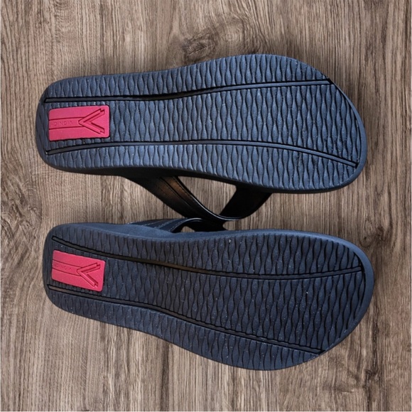 M10 Vionic Tide II Post Toe Sandal Black Mens 10 EUC main image 12